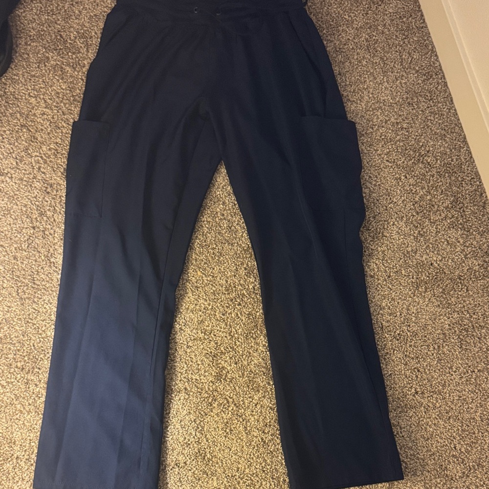 Women’s straight leg scrub bottoms